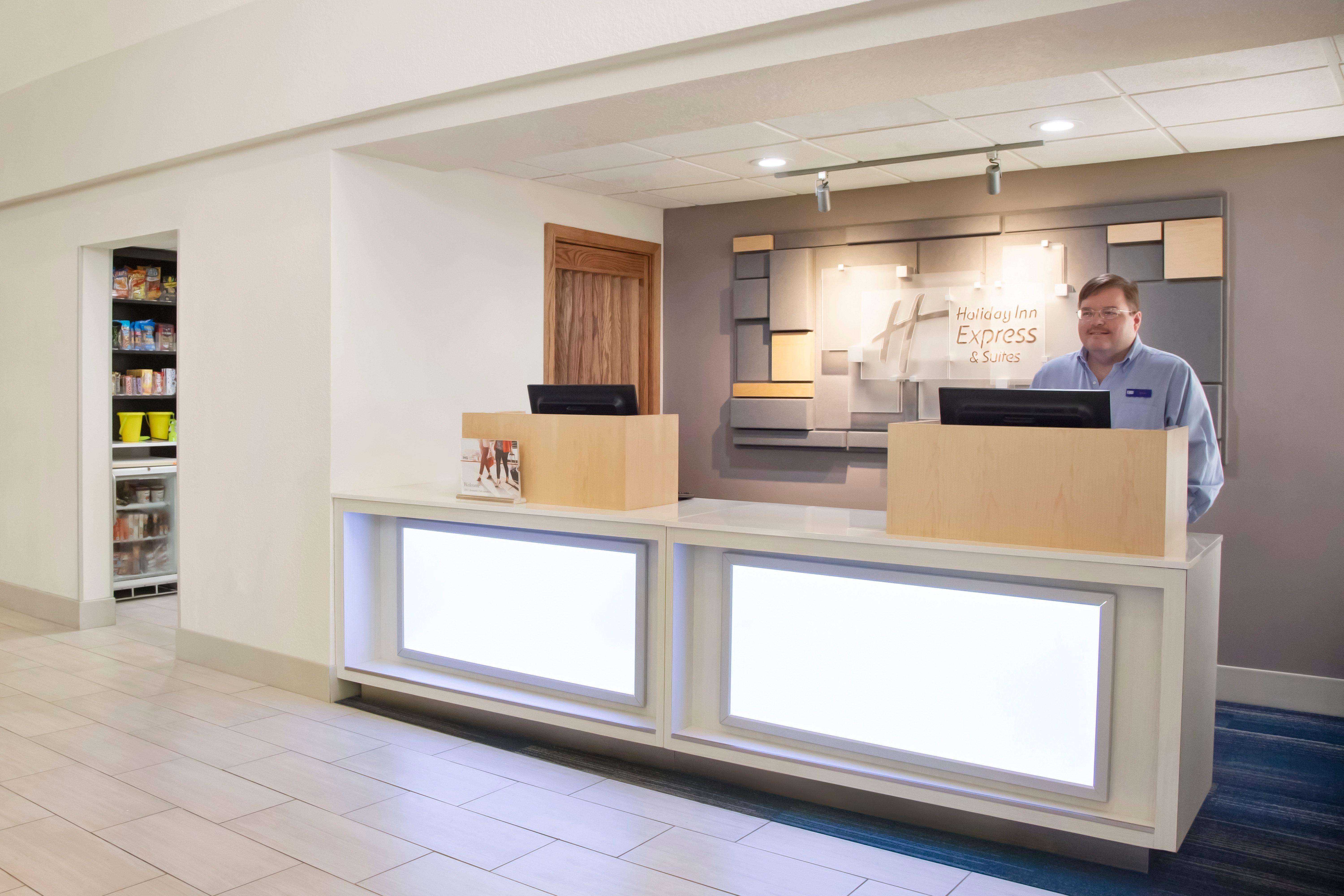 Holiday Inn Express & Suites Sarasota East By Ihg Vamo Buitenkant foto