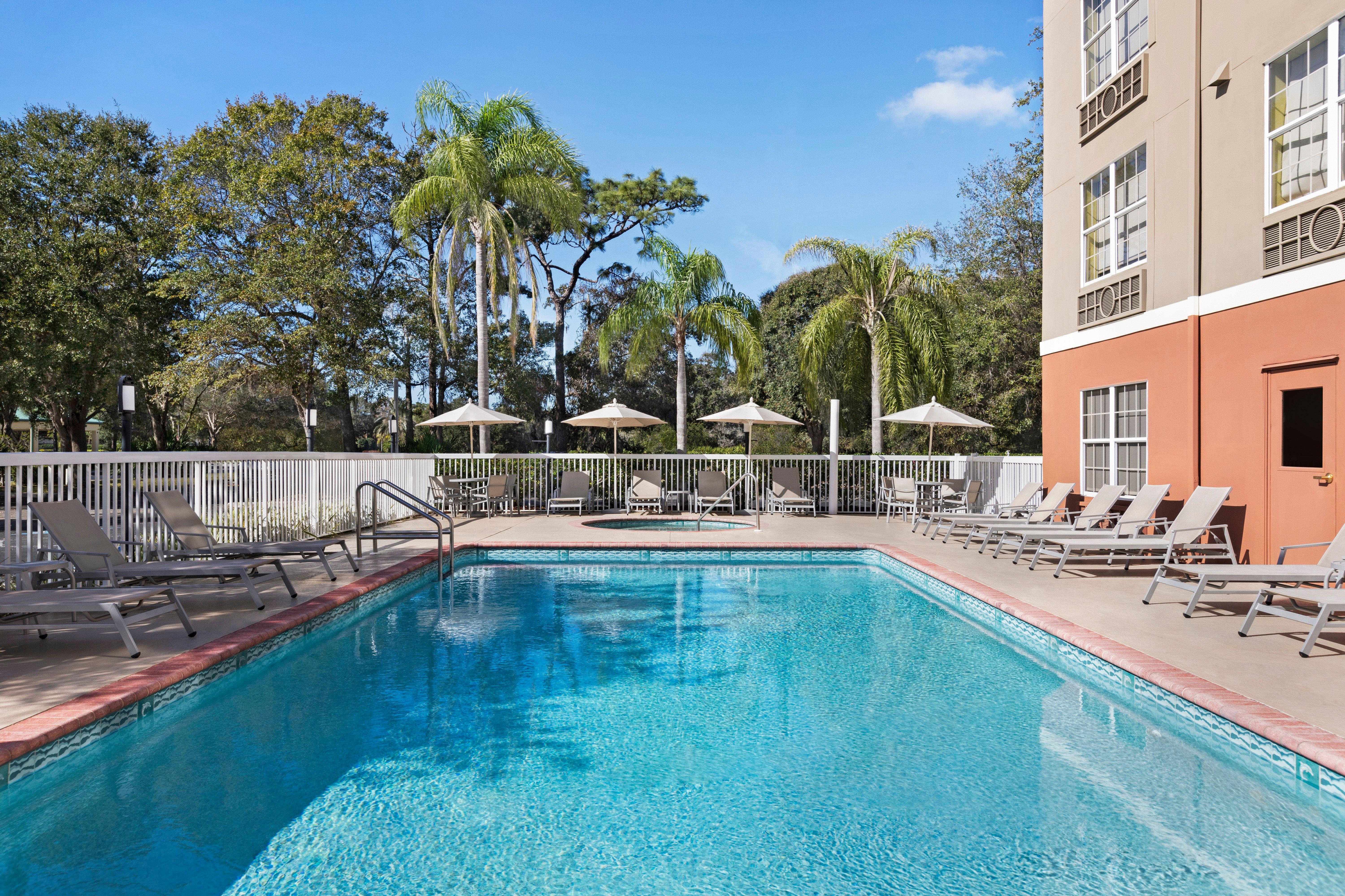 Holiday Inn Express & Suites Sarasota East By Ihg Vamo Buitenkant foto